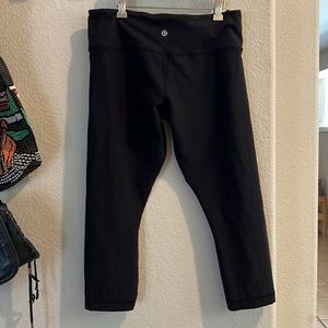 Reversible Lululemon Capris sz 10